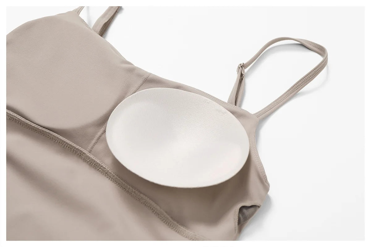 Falda Deportiva con Shorts Integrados – Outfit Fitness Elegante para Mujer