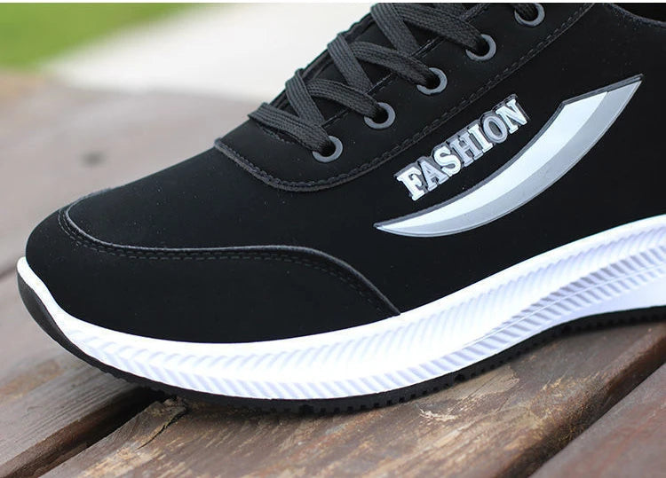 Zapatillas Negras Deportivas para Hombre – Ligeras, Transpirables y de Moda