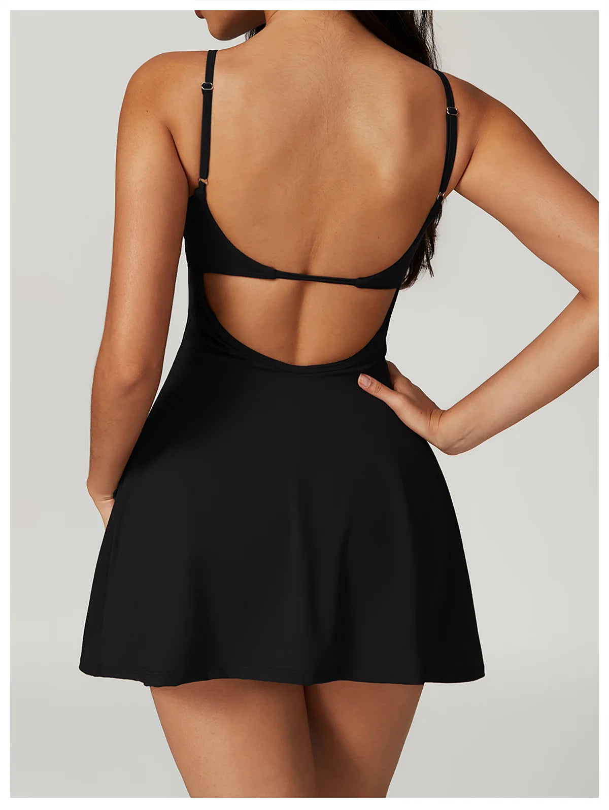 Falda Deportiva con Shorts Integrados – Outfit Fitness Elegante para Mujer